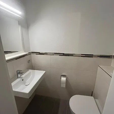 70m2 With 2 Bedrooms, Balcony And Garage Апартаменты Неккарзульм
