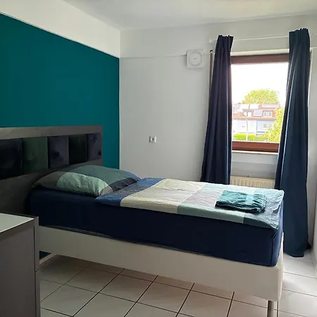 70m2 With 2 Bedrooms, Balcony And Garage Апартаменты Неккарзульм