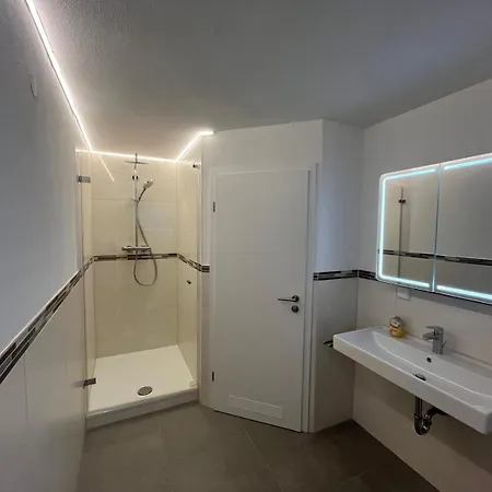 70m2 With 2 Bedrooms, Balcony And Garage Апартаменты
